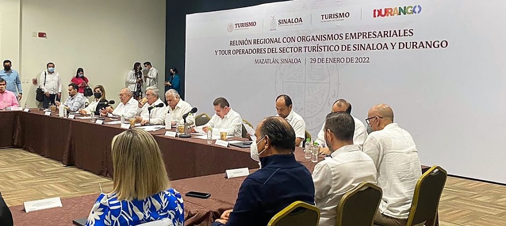 Oficina de Congresos y Convenciones para Mazatlán ante la presencia de Miguel Torruco Marqués 2022