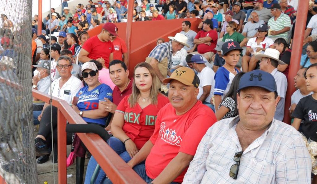 Exitoso resultó el partido Béisbol con causa en El Rosario a beneficio de DIF Municipal 2022 (12)