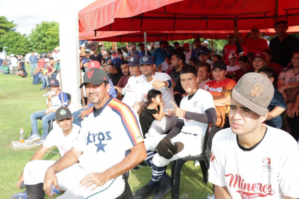 Exitoso resultó el partido Béisbol con causa en El Rosario a beneficio de DIF Municipal 2022 (15)