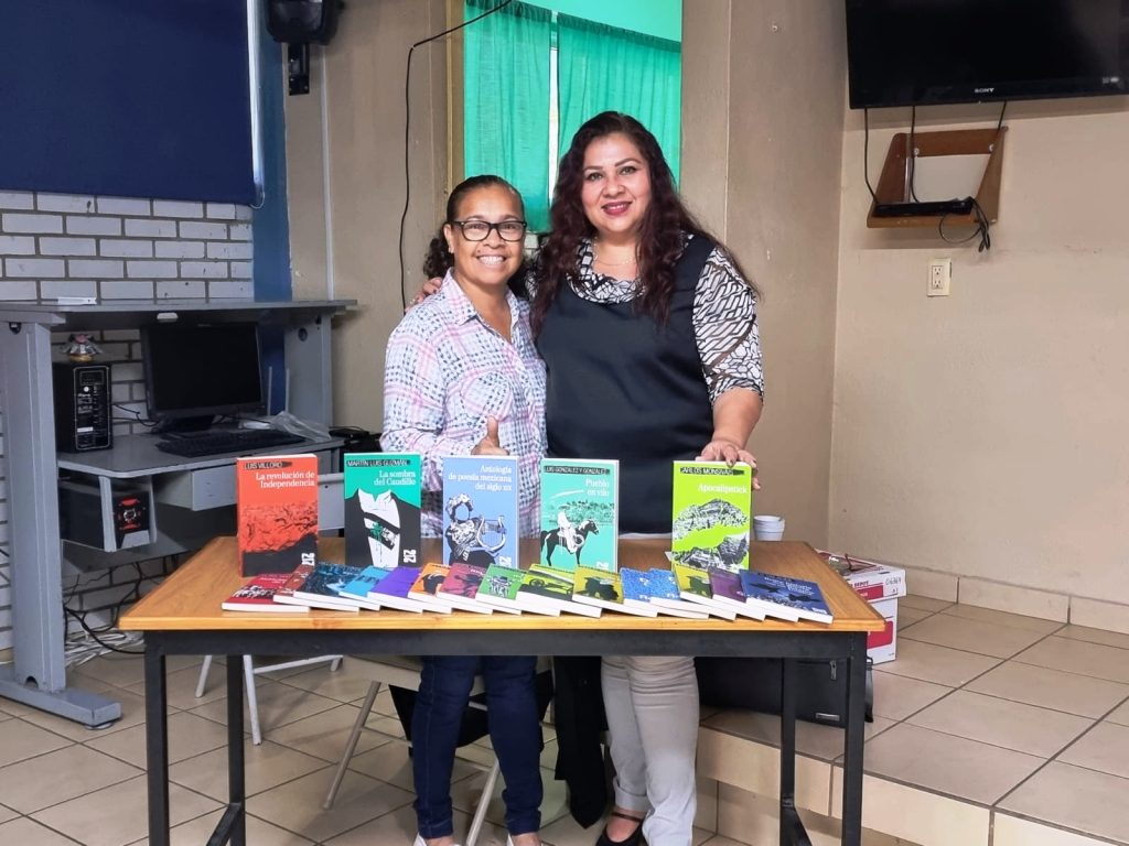 Dona libros a escuelas de la SEP el Centro Municipal de Artes 2023 2