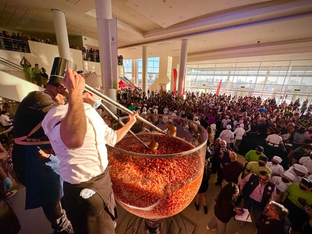 Recupera Mazatlán el Récord Guinness 2023 con el Coctel de Camarón más Grande del Mundo 4