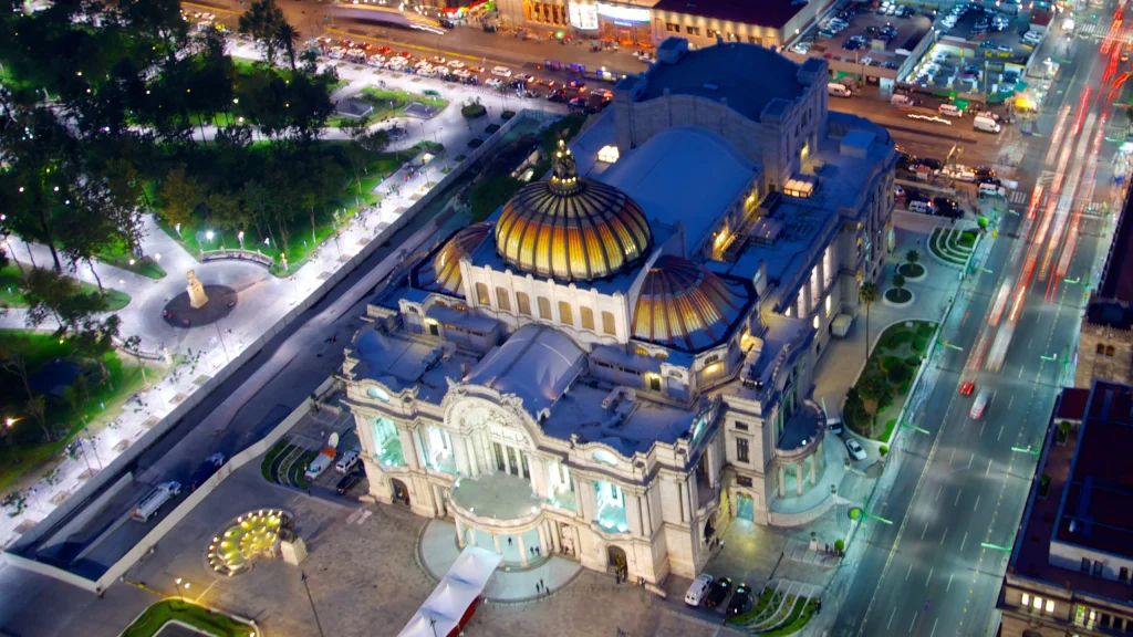 Palacio-De-Bellas-Artes-Mexico-City