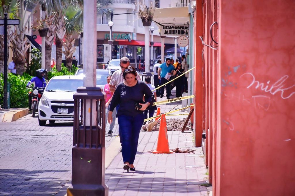 Obras Públicas realiza labores de mejora en todo Mazatlán 2023 1