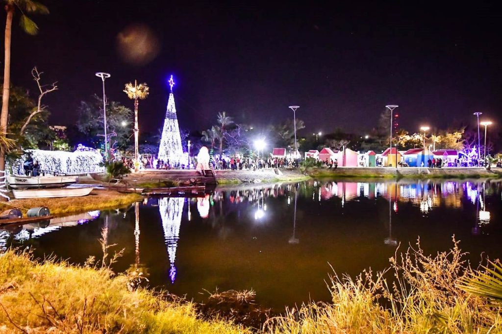 Ilumina a Mazatlán la magia de la navidad con el encendido de la Villa Navideña 2023 1