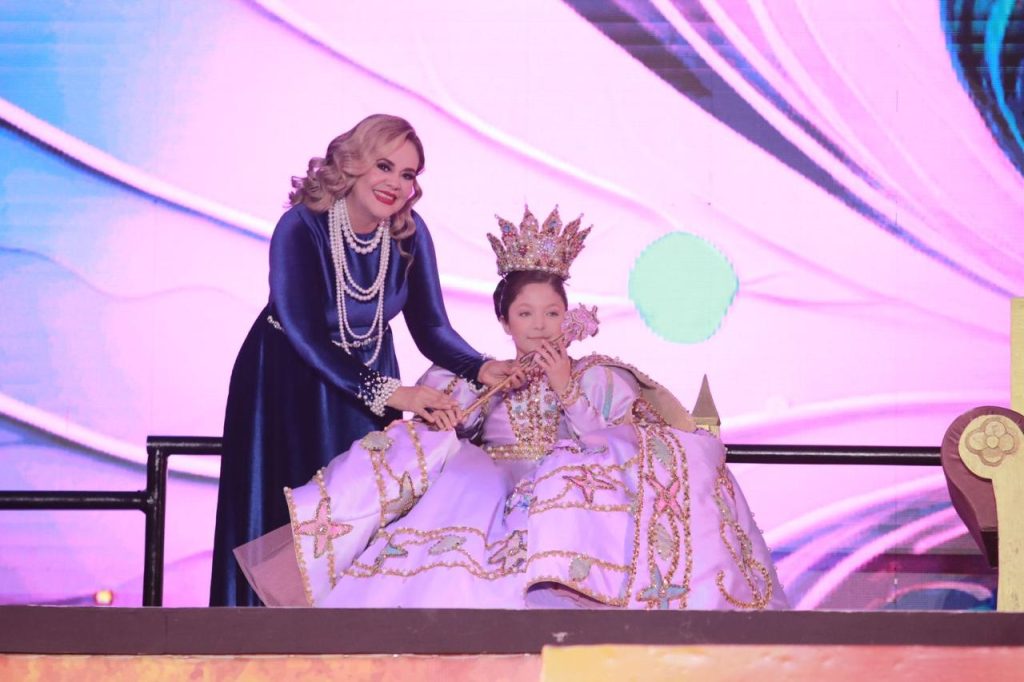 Givanna I, Reina Infantil de la Poesìa del Carnaval Internacional de Mazatlán 2024, Eclipse Barroco