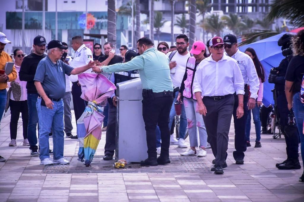 Verifica Alcalde de Mazatlán Edgar González condiciones de orden y seguridad previa al primer desfile de Carnaval 2024 1