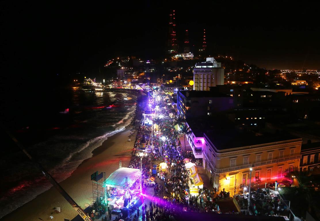 Combate Naval del Carnaval de Mazatlán 2016