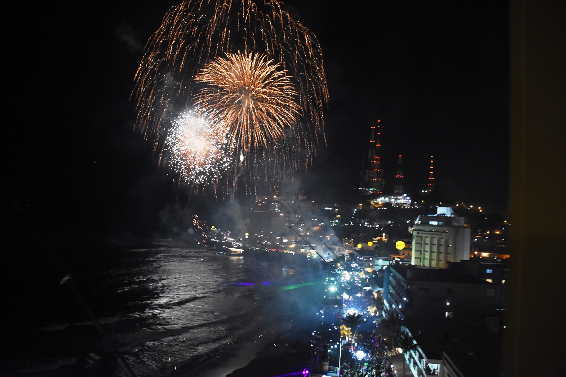 Combate Naval del Carnaval de Mazatlán 2016