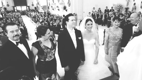 Ana Kimie Salazar Inukai y Raúl Eduardo Vizcarra Avendaño se casan en El Pueblo Mágico de El Rosario Sinaloa
