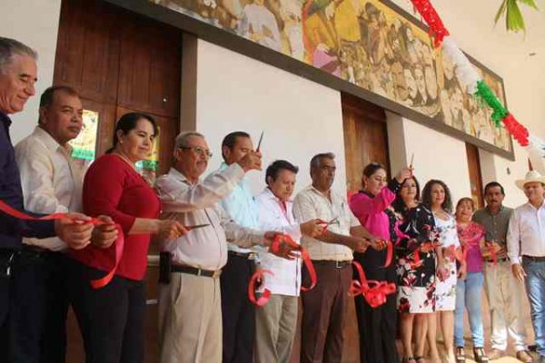 Llevan a cabo inauguración de murales en Sinaloa de Leyva