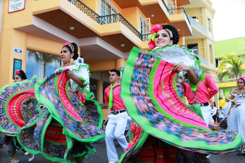 Desfile 20 Noviembre Mazatlán Zona Trópico Sinaloa México 2018