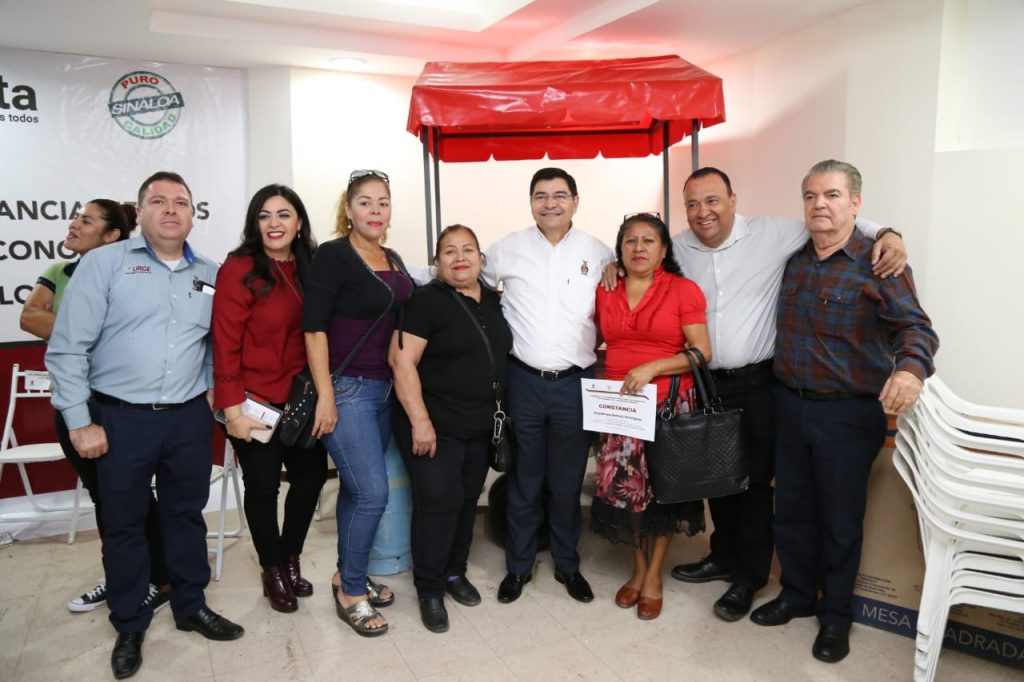 entrega en Elota equipos productivos y financiamientos