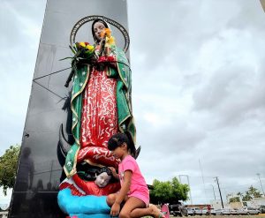 Cae la Virgen del la Puntilla con Tormenta Narda Mazatlán 2019 2