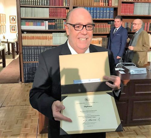 Carlos Berdegué Sacritán Recibe el Premio a la Excelencia Turística 2019 1