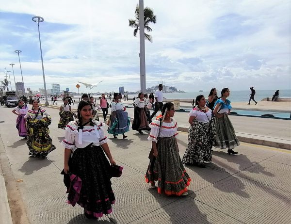 Desfile 20 de Noviembre Mazatlán Sinaloa México Zona Trópico 3
