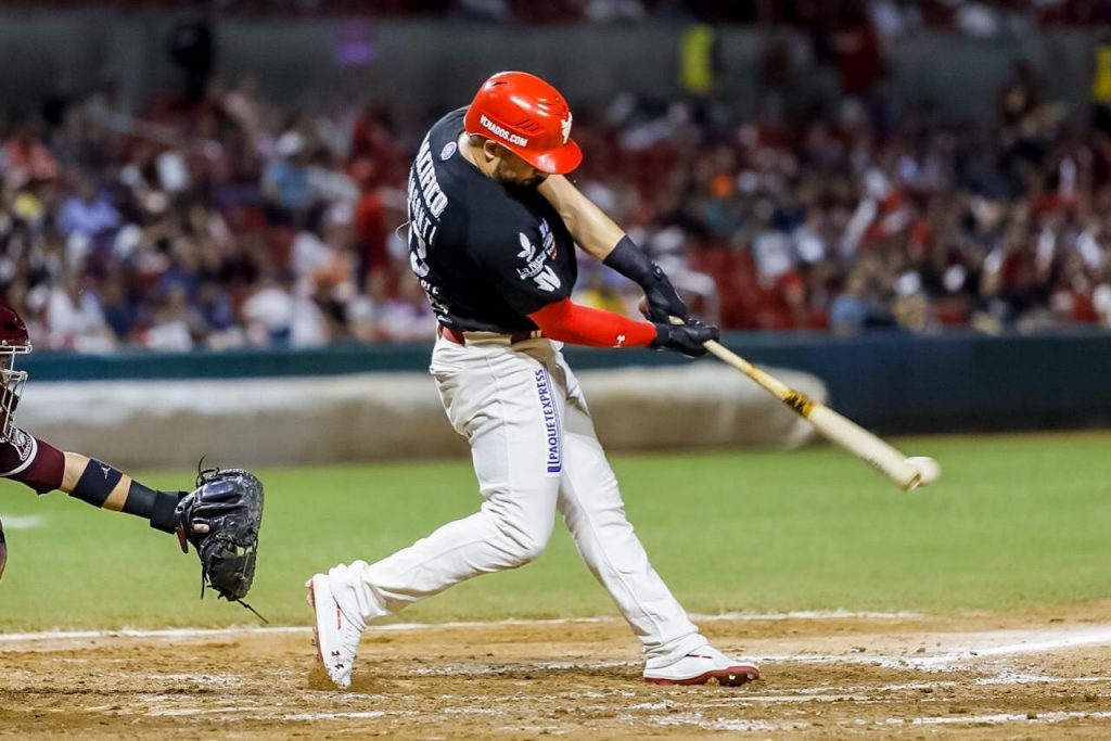 Barre Venados al superlíder Tomateros con gran voltereta