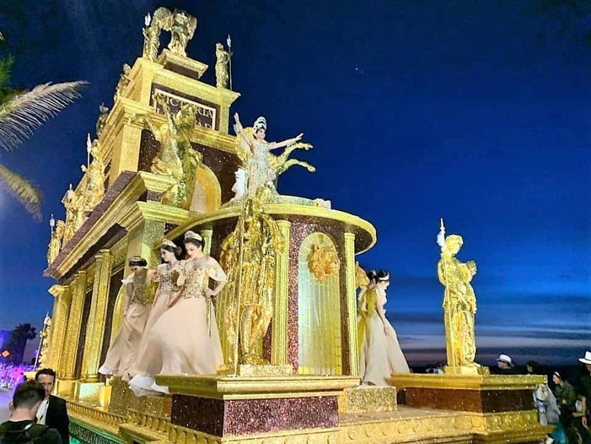 Carroza Libia II Reina del Carnaval Internacional de Mazatlán 2020