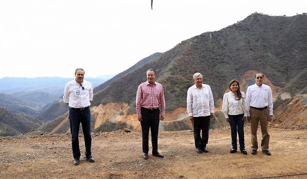 Supervisan AMLO y Quirino construcción de la carretera Badiraguato Chihuahua 6