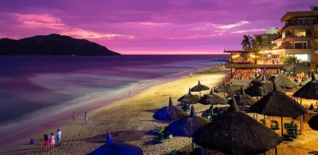 Playa Mazatlán Entre los 25 Mejores Hoteles Familiares de México en 2020