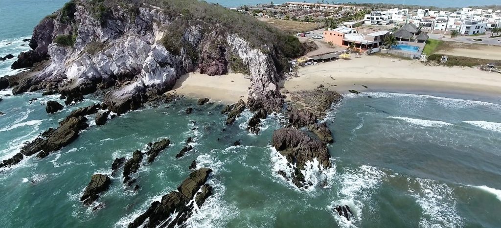 Playa Brujas de Mazatlán una Maravilla de la Zona Trópico 2020
