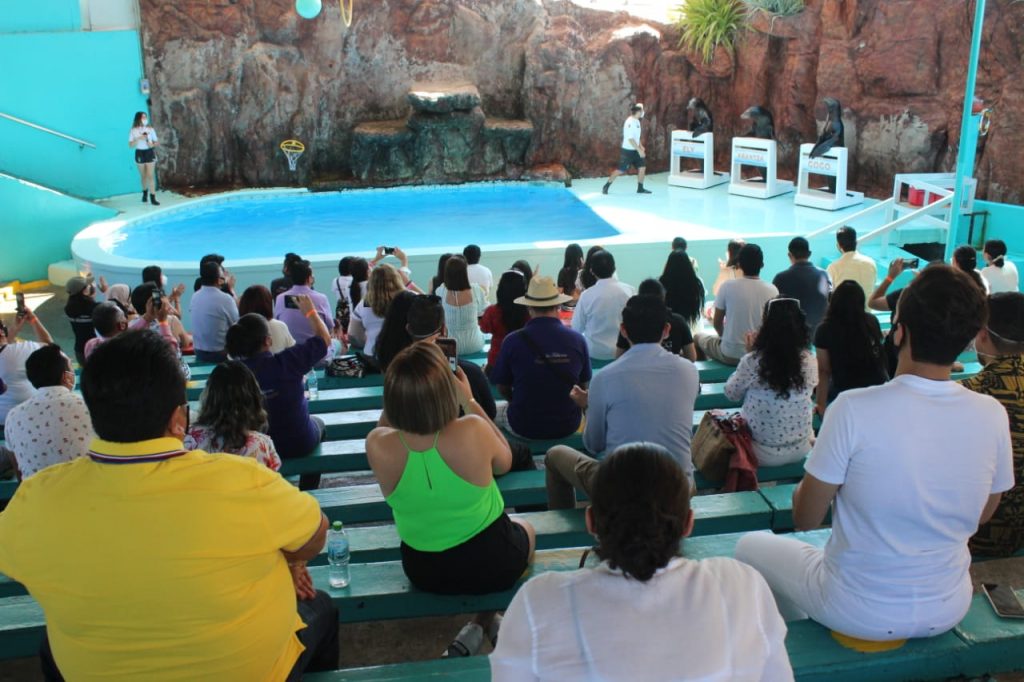 Recibe Acuario Mazatlán a comitiva de Dolores Hidalgo
