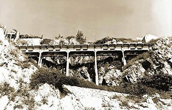 El puente del desaparecido Paseo Juan Domínguez en el Cerro de la Nevería de Mazatlán (5)