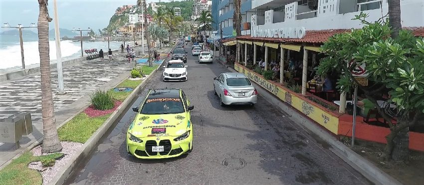 Lujosos y poderosos vehículos ruedan por el Malecón de Mazatlán 2021