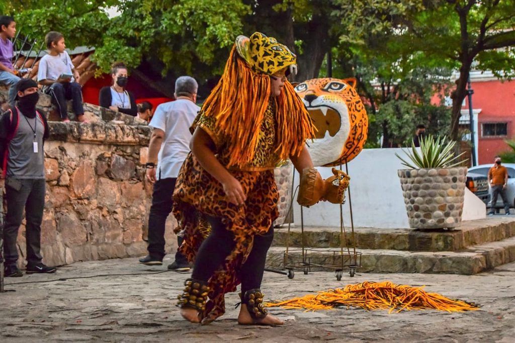 Fiesta-de-las-Velas-Cosala-Pueblo-Magico-Sinaloa-Zona-Tropico-Mexico-2021-6