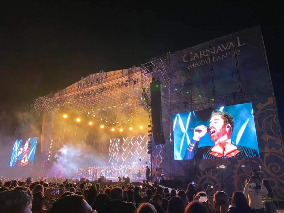 Carolina II es Coronada como Reina del Carnaval Internacional de Mazatlán 2022 3 Alejandro Fernández s