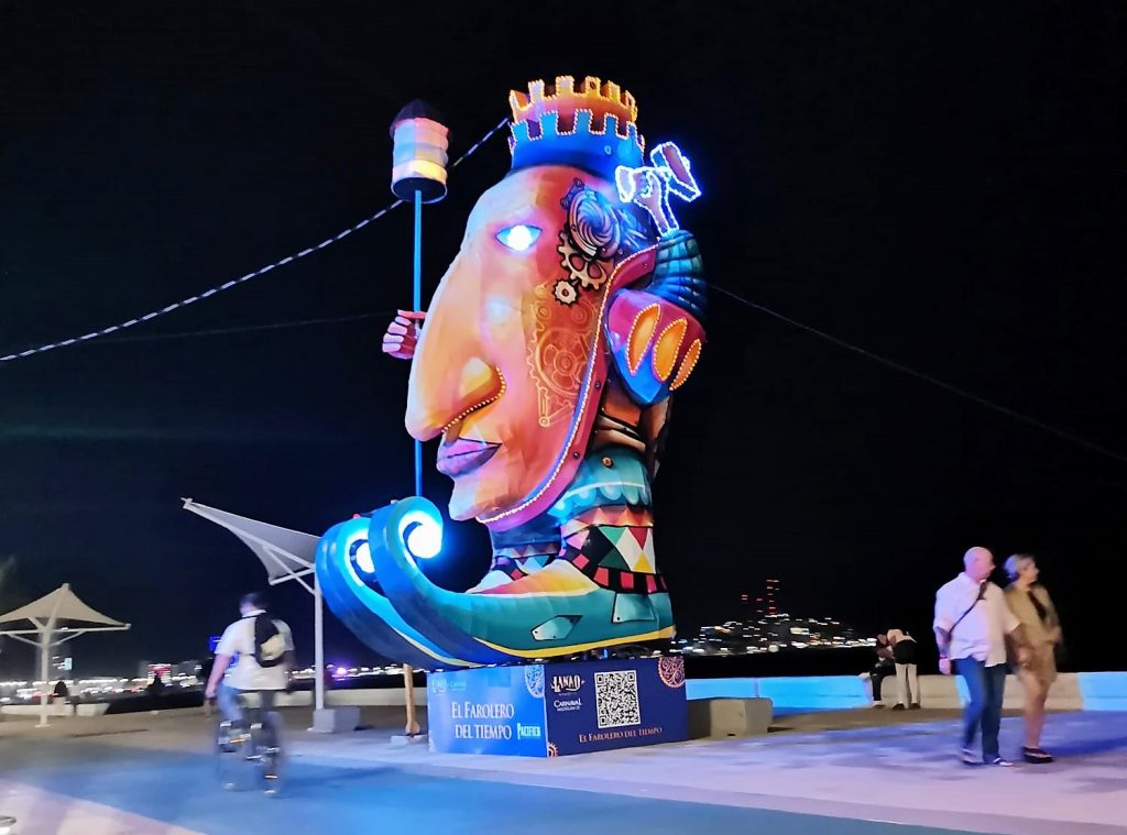 Farolero Carnaval Internacional de Mazatlán 2022 Serie Monones o Monigotes