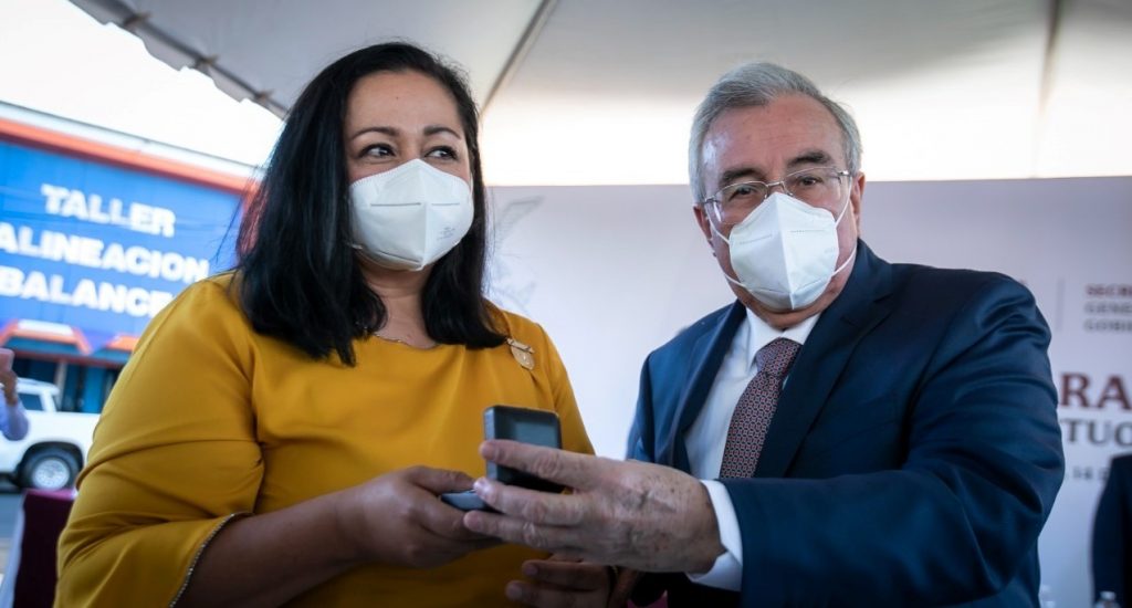 Otorgan el galardón Agustina Ramírez 2022 a Hortensia López Gaxiola