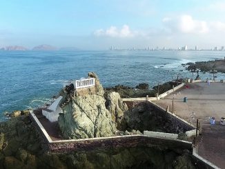 Explanada Sánchez Taboada y las Atalayas o Glorietas Hidalgo y Allende en el Paseo Claussen de Mazatlán 2022