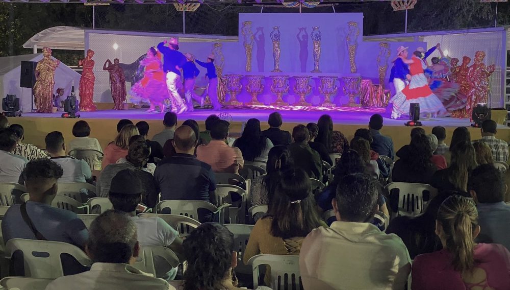 Un espectáculo lleno de colorido, alegría y folklor fue el que se vivió en el tercer día de actividades de la jornada cultural en la ExpoFeria Semana Santa San Ignacio 2022 2