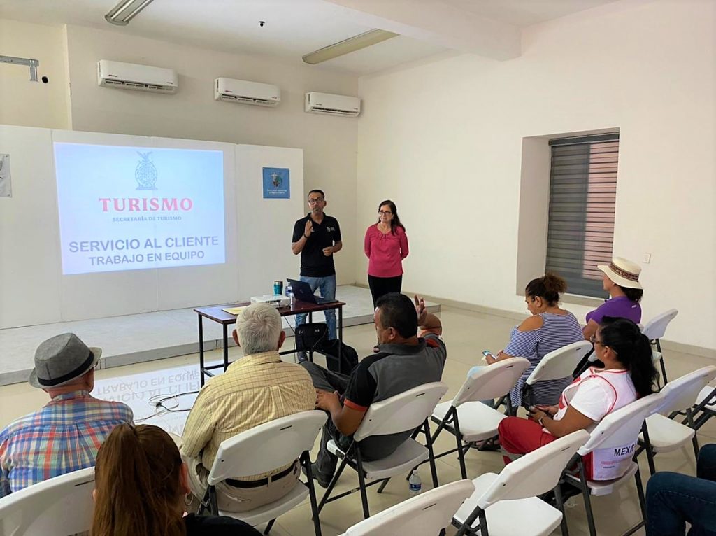 En San Ignacio de Loyola, Pueblo Señorial, se capacitan para atender mejor a clientes locales y turistas 2022 1