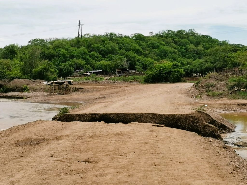 Atiende Obras Públicas tramos carreteros afectados por lluvias en Culiacán y Mazatlán 2022 1 a