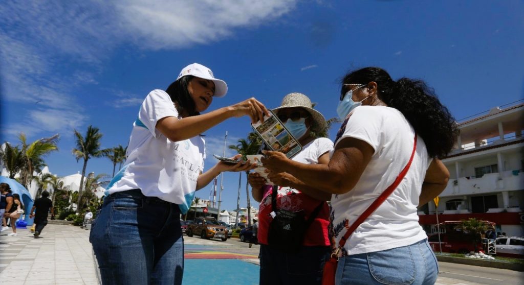 CAPTA instala módulo de información a turistas en las letras de Mazatlán Verano 2022 1