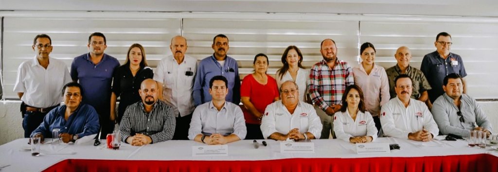 Comparte Javier Gaxiola, la visión y programas de la Secretaría de Economía ante socios de CMIC Sinaloa Sur 2022