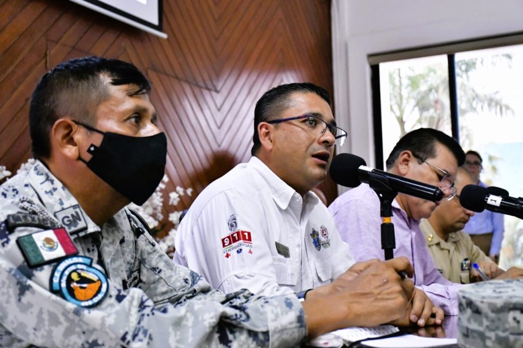 Autoridades Municipales de Mazatl&aacute;n dan puntual seguimiento a hurac&aacute;n Kay 2022 1
