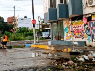 Servicios Públicos retira 39 toneladas de basura estancada en colectores tras las últimas lluvias registradas 2022 1