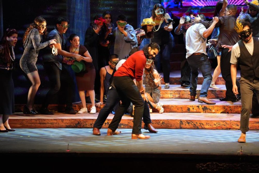 Don Giovanni hace de las suyas en Mazatlán seduce y a la vez aterroriza a los mazatlecos y sus visitantes 2022 (9)