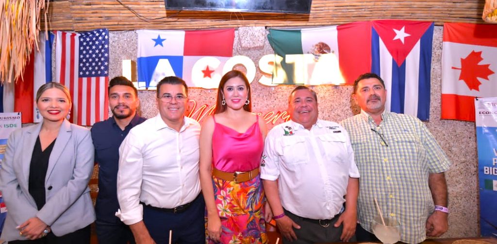 El Alcalde de Mazatlán, Edgar González, da la bienvenida a los participantes del V Campeonato Panamericano “Big Game Trolling” que se realiza en el destino 2022