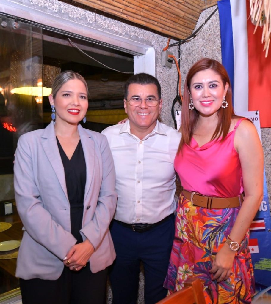 El Alcalde de Mazatlán, Edgar González, da la bienvenida a los participantes del V Campeonato Panamericano “Big Game Trolling” que se realiza en el destino 2022 3