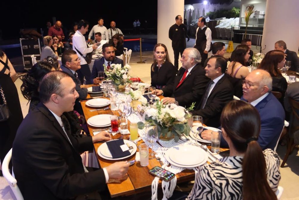 Miguel Torruco Marqués Celebra con Miembros de la Asociación Mexicana de Hoteles y Moteles el Centenario de su Creación 2022 6