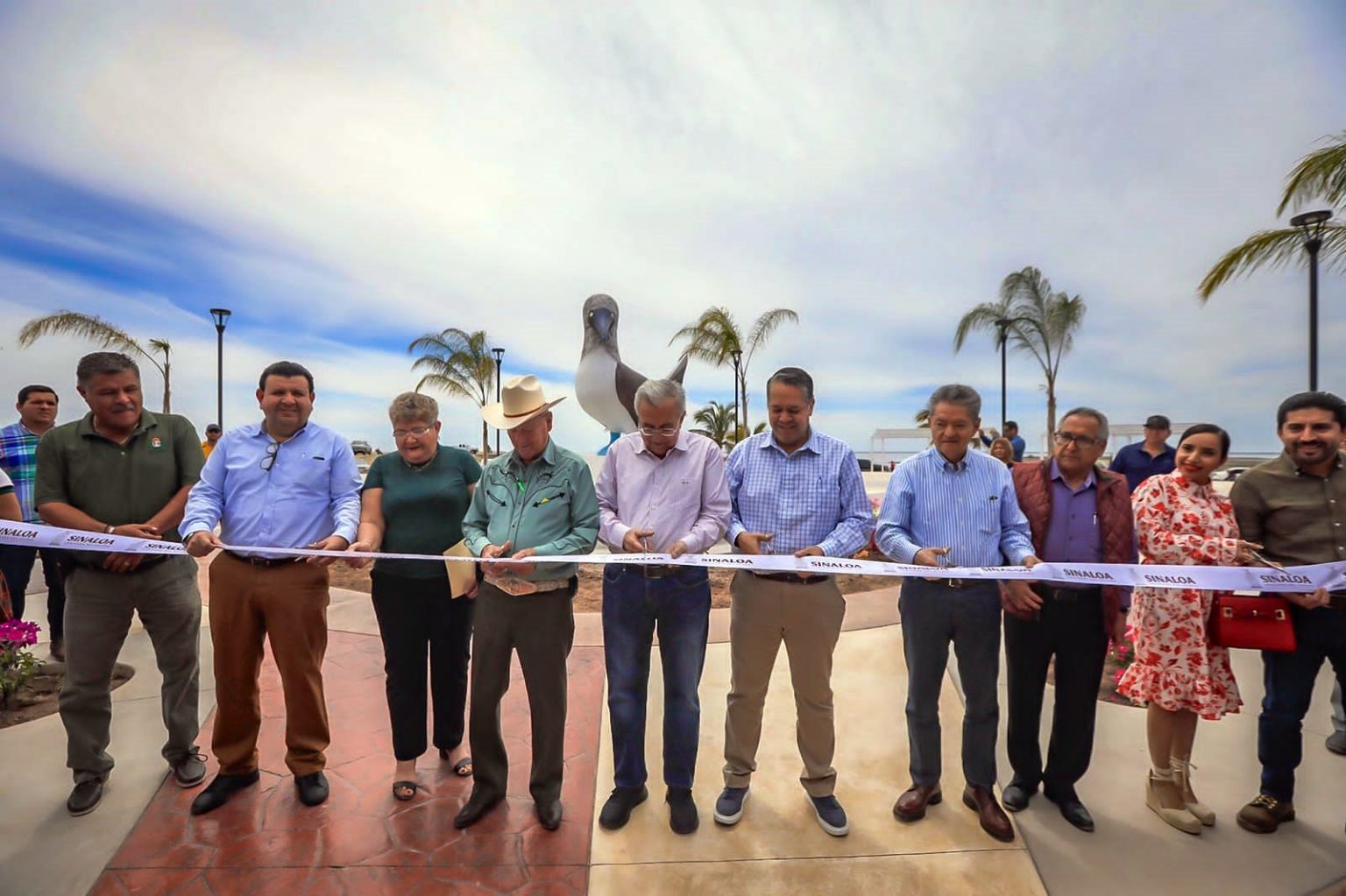 El gobernador Rocha inauguró la primera etapa del malecón, obra en la que se invirtieron más de 40 millones de pesos