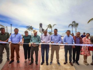 El gobernador Rocha inauguró la primera etapa del malecón, obra en la que se invirtieron más de 40 millones de pesos
