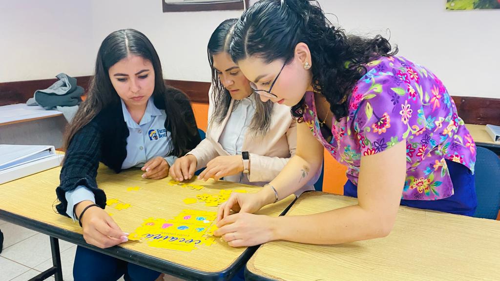 Sociedad Educadora capacita a preventores de adicciones en campo agrícola de Ceuta