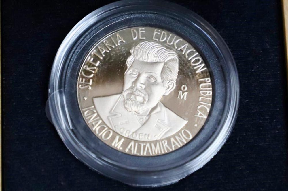 Entregan la medalla Ignacio Manuel Altamirano a maestros por 40 años de servicio 2023 5