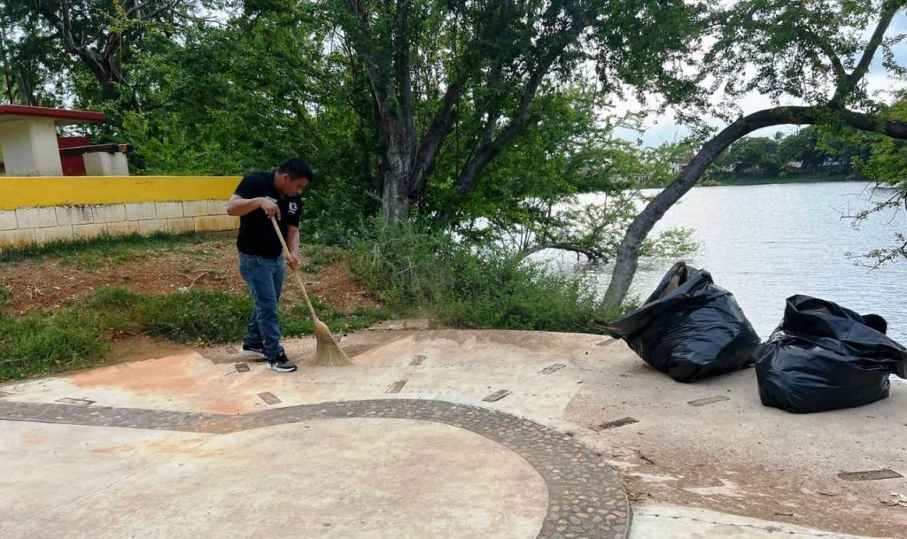 En El Rosario, Pueblo Mágico Retiran Media Tonelada de Basura de la Laguna del Iguanero 2023 1