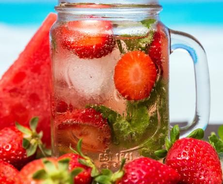 Estas son las bebidas que no engordan además del agua y que son perfectas para refrescarte de forma saludable este verano 2023 (7)