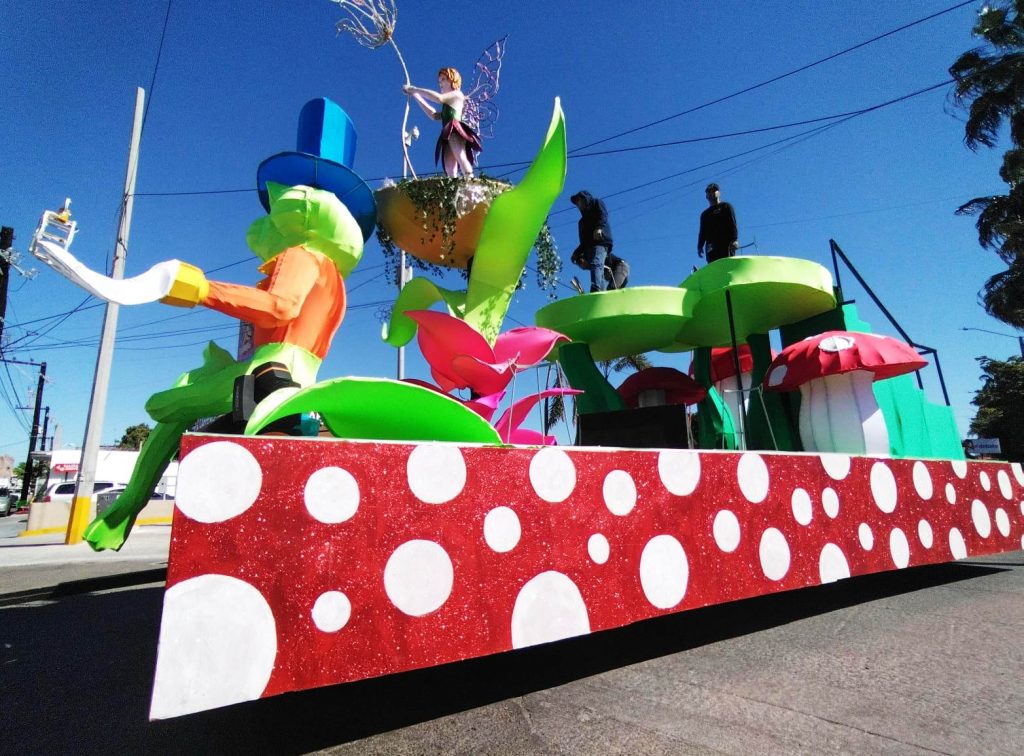 Este domingo mazatlecos y visitantes disfrutarán del primer gran desfile del Carnaval Internacional de Mazatlán 2024 bajo el tema Eclipse Barroco 6